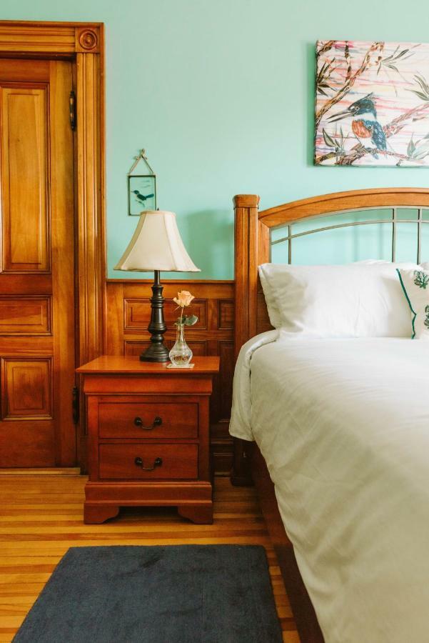 Alicion Bed & Breakfast Lunenburg Exterior photo